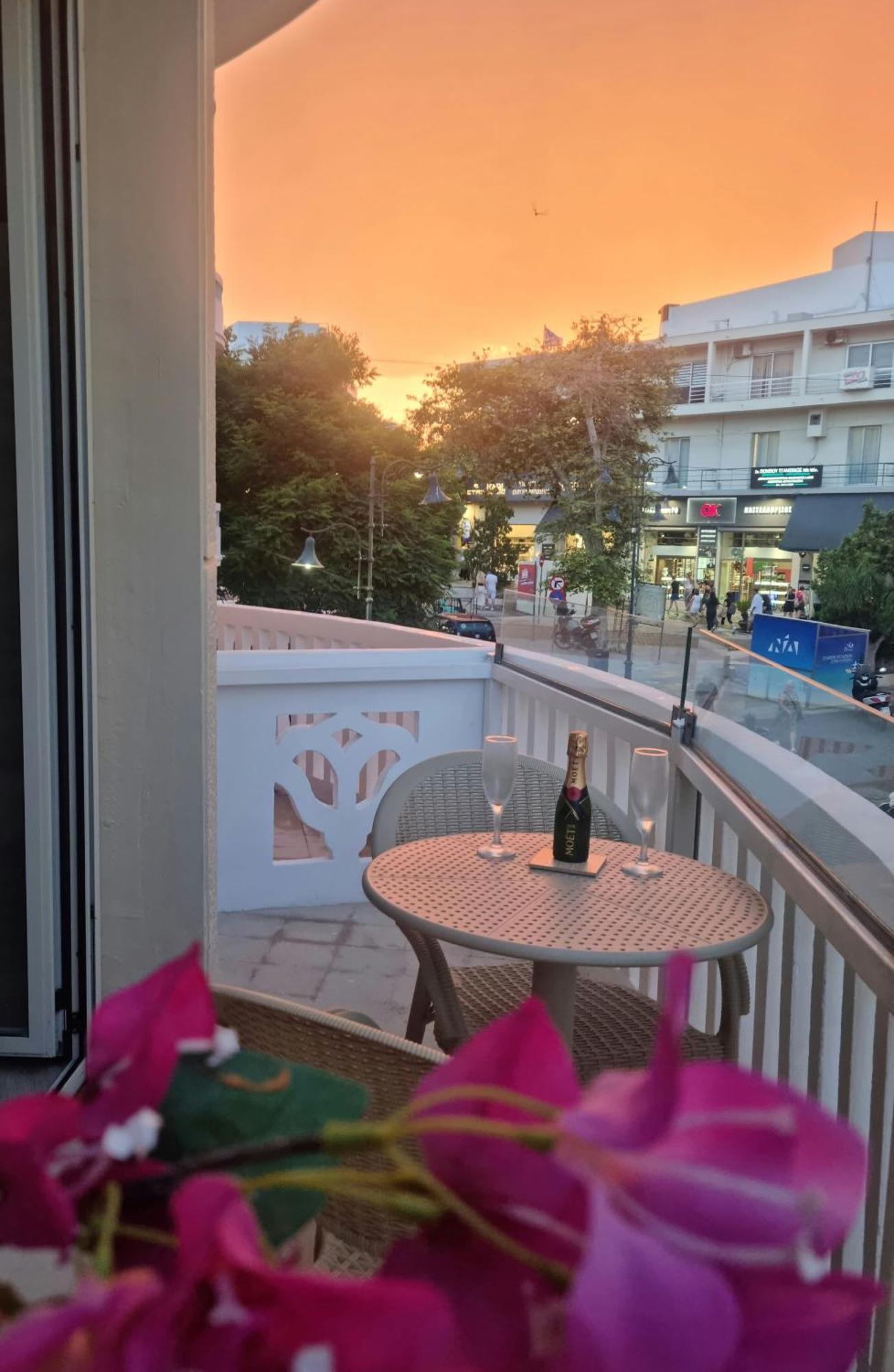 Golden City Center Suites Rhodes City Exteriör bild