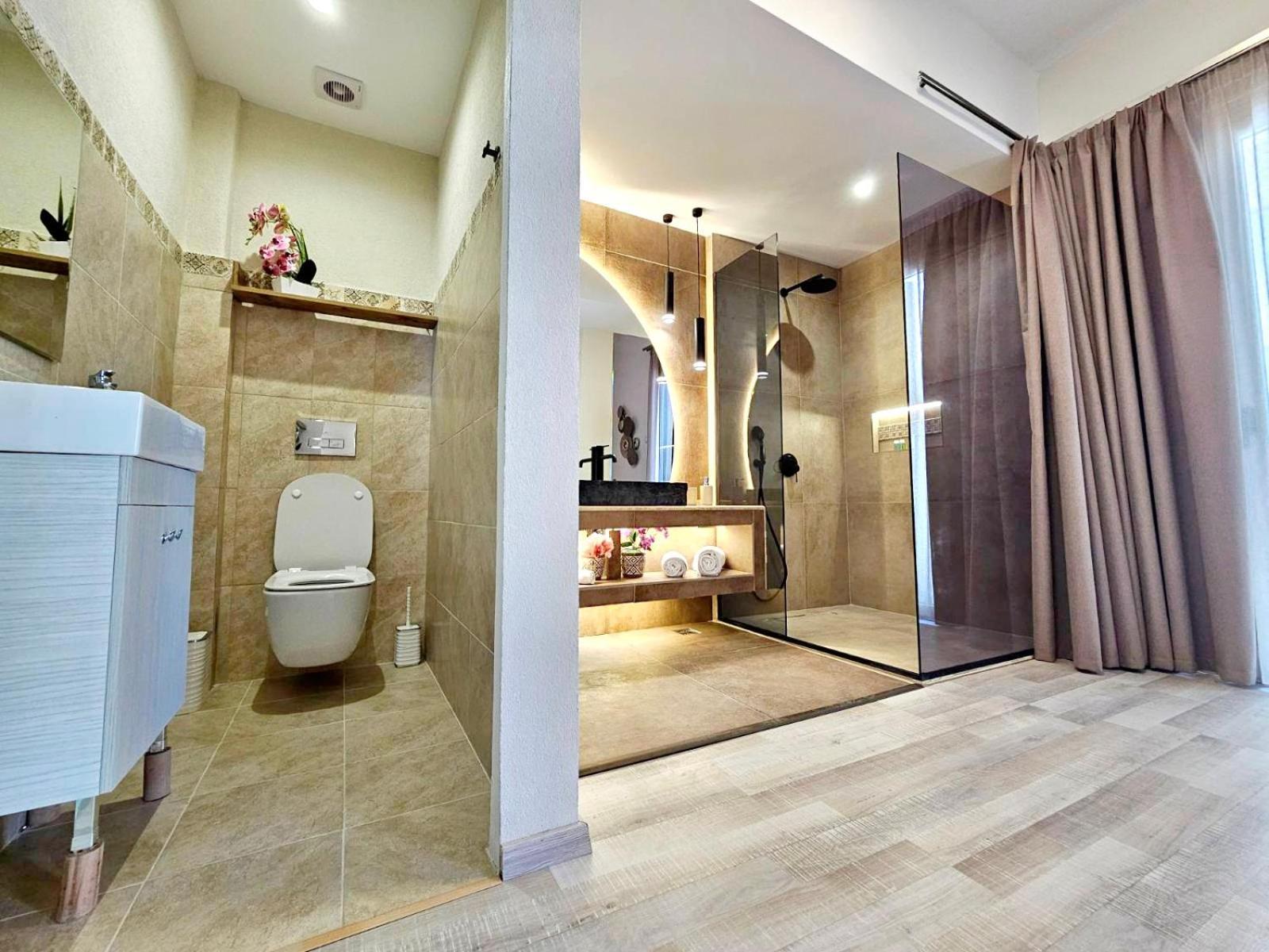 Golden City Center Suites Rhodes City Exteriör bild