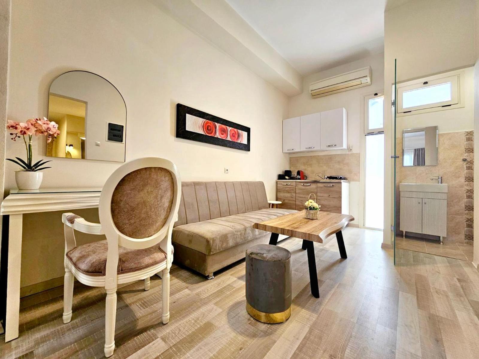 Golden City Center Suites Rhodes City Exteriör bild